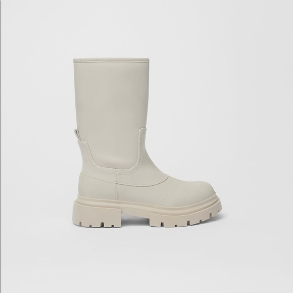 Zara Beige Knee-High Boots